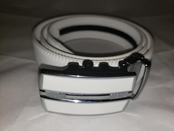 Holeless Belt - White - up to 44" waist - trim to fit